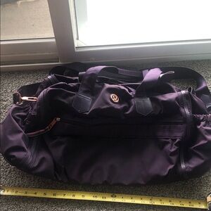 lululemon gym or duffle bag